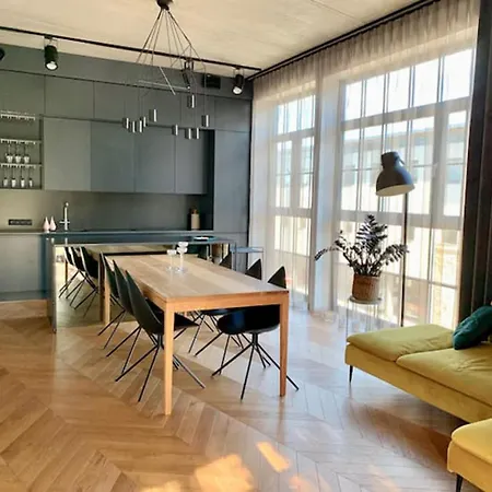 Exclusive In The City Center Апартаменты